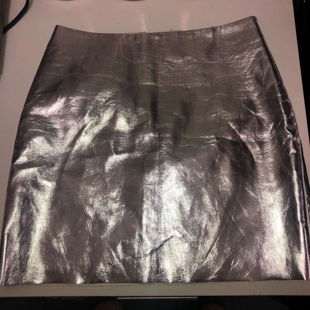 Silver metallic mini skirt
